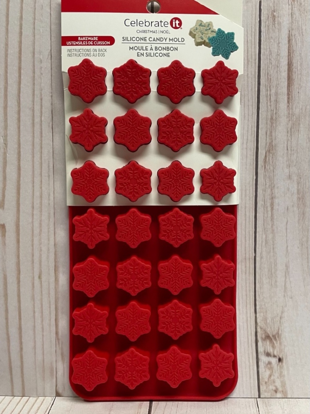 Holiday Silicone Candy Mold Chocolate Treat Butter 28 Mini Snowflakes Winter NEW